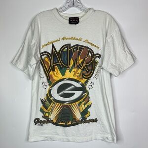 Vintage Magic Johnson Green Bay Packers Tshirt 1994 Size Medium